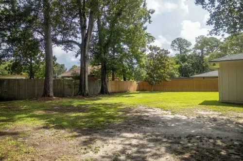 Beachy Breeze - only 1 mile to beach w/Golf Cart! - 3 Bedroom 2 Full Bath Home