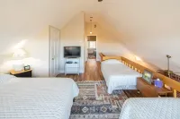 The Chalet on the Ridge-19 min to Sugarloaf and ITS access!