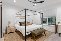 Tranquil Rock Retreat Hotels in Red Bank