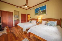 Luxurious Kolea Penthouse with direct access to Anaehoʻomalu Beach.