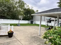 The Perfect Getaway - minutes to Cedar Point & Kalahari,  Fishing Boats Allowed! Hotels in Huron