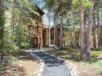 Unbeatable Location; Walk to Lift/Town/Trails; Heated Boot Dryer Hotels in Warriors Mark