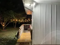 Bit o' Raleigh Bungalow, 6 min drive to downtown Hotels in Garner