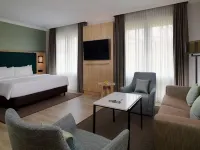 Courtyard Hamburg Airport Hotels near Niendorf