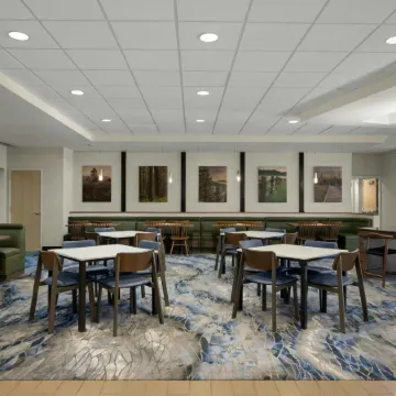Fairfield Inn & Suites Moscow