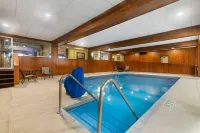 Best Western Plus Concord Inn - piscina