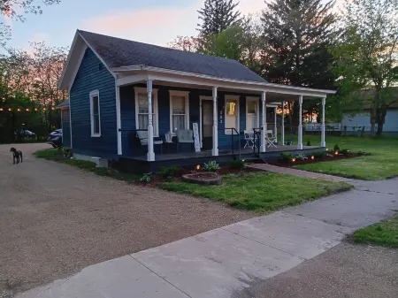 Newly remodeled in a great walkable location with patio and outdoor bar!