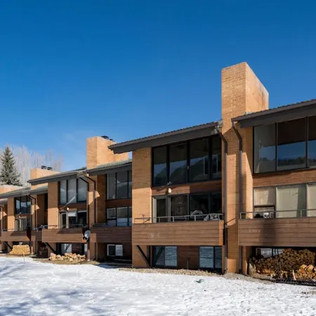 Vail/Beaver Creek Mountain Retreat on Golf Course