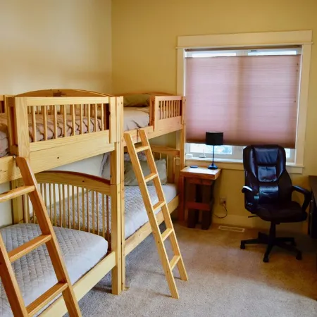 Beautiful Trail Creek Springs Townhome Jackson/Yellowstone/Grand Teton Hotels in Victor