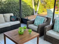 Naples Pool Home, Walk to Vanderbilt Beach & Mercato