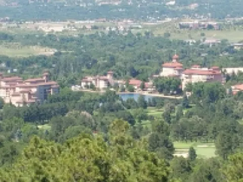 The cozy summer house by the lake Hotels in Green Mountain Falls