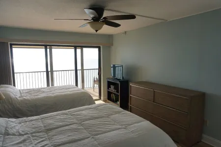 One Bedroom Penthouse Condo on the Beach at Ocean Sands