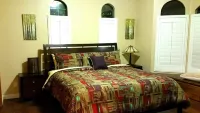 Beautiful San Diego (Fallbrook) Retreat on 2+ Acres with Amazing Mountain View