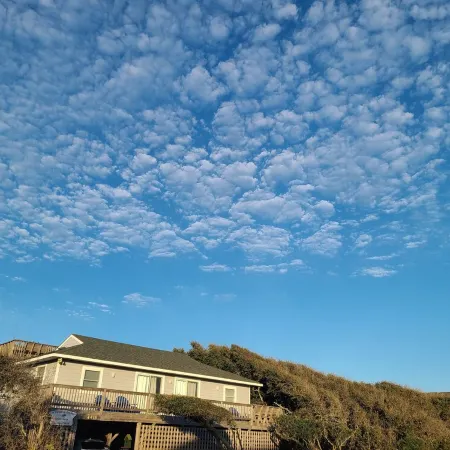 Cozy Cottage in Kitty Hawk with Gorgeous Ocean Views!
