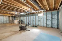 Open Concept /Spacious/ Private /Modern /Hardwoods