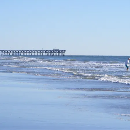 Sandy Feet Retreat-1/2 Block to Beach, Pet Friendly, Wi-Fi & Optional GC Rental