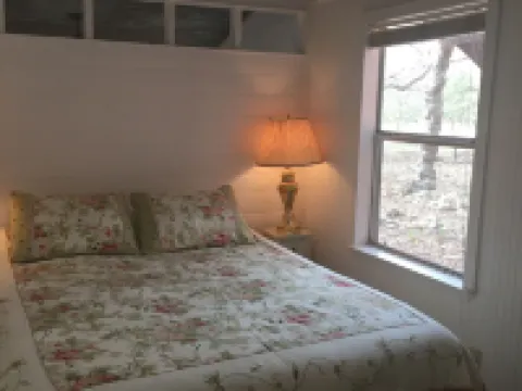 Little Cottage in the Woods スプリング・ブランチのホテル