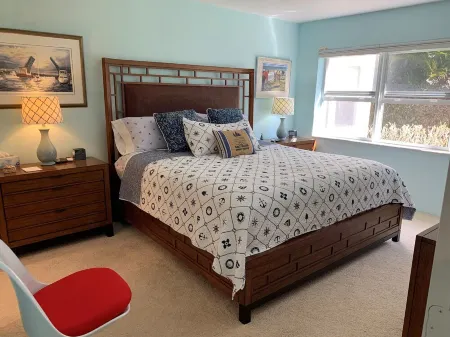 Waterfront, Ground-Floor private residence with Ocean & Inlet views