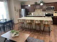 PERFECT 2 bedroom, 1 bath Condo 海倫娜住宿飯店