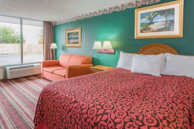 Days Inn by Wyndham Fort Myers Hôtels à : Fort Myers