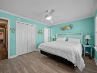 Second row, easy beach access, views and a pool