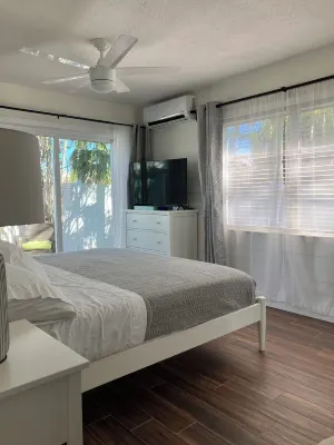 Anna Maria 2 Family Home w/ pool, beach/3 blocks.