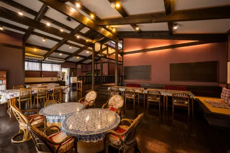 Ashino Onsen Hotel Отели рядом со станцией JR Takaku station