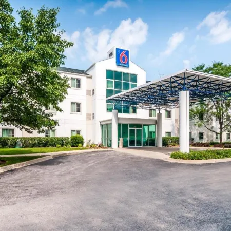 Motel 6 Joliet, IL - Chicago - I-55