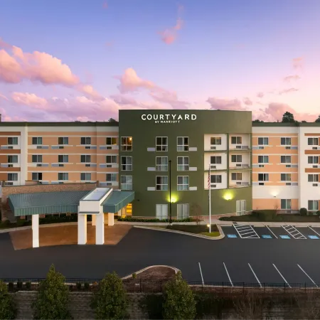 Courtyard by Marriott Fayetteville Fort Bragg Spring Lake