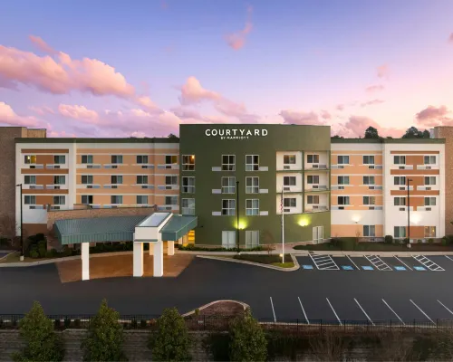 Courtyard by Marriott Fayetteville Fort Bragg Spring Lake Hotels in Spring Lake