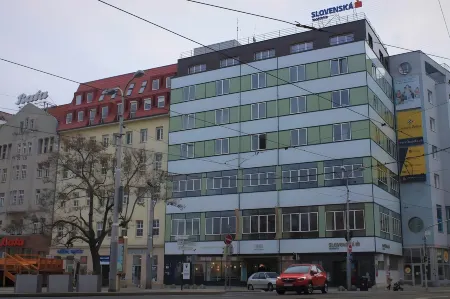 City Center Best Place Apartments Отели рядом с достопримечательностью «Славин»