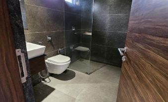 Hotel Surabhi - Housity
