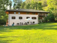 Maso Cela: historic place surrounded by nature in Val di Fiemme Hotel a 