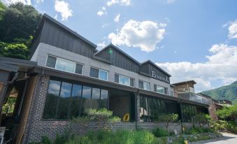 加平 은하눌펜션(Gapyeong Eunha Nul Spa & Pool Villa) 3つ星 ホテル 客室