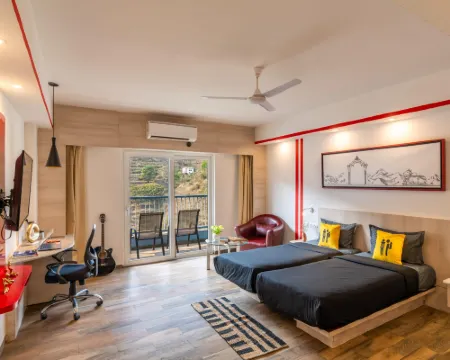 The Hosteller Bam, Rishikesh - Poshtel Hotels in Pauri Garhwal