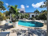 Tropical Harmony Hotels in Мативидери