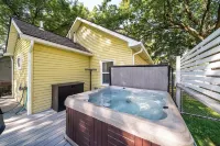 Cozy Gem, Hot Tub,  Close to Downtown Berkley Shops and Restaurants