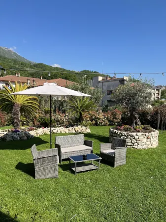 Albergo la Perla Della Valle Отели в г. Скуркола-Марсикана