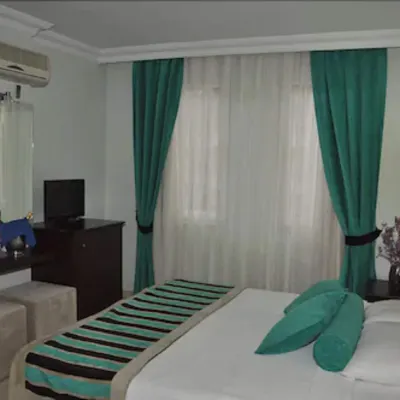 Kleopatra Royal Palm Hotel Отели рядом с достопримечательностью «Пляж Клеопатра»