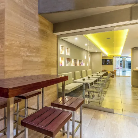 Up Recoleta Hotel
