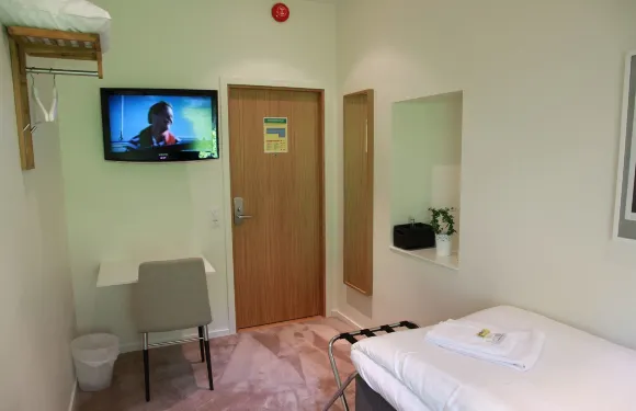 弗萊普拉特斯酒店