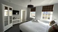 Dockers Inn - Inns