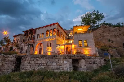 Kapalos Cave Suites