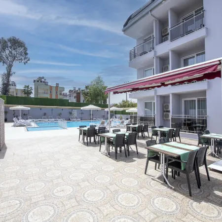 A Hotel Side