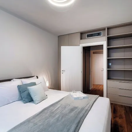 Marinetti Suite 8
