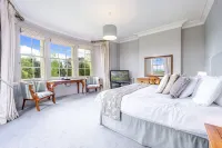 Leigh Park Country House Hotel & Vineyard, BW Signature Collection by Best Western - Bars
