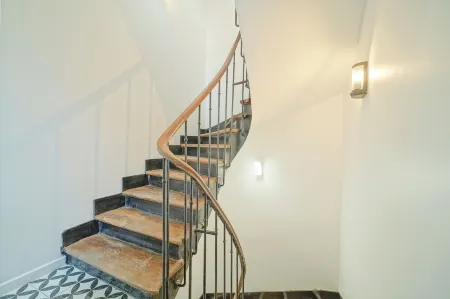 Trianon Saint Ouen Отели рядом с достопримечательностью «Alstom»