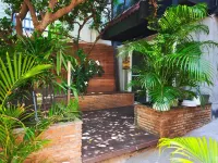 Homey Stay and Cafe by Hematoa