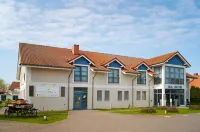 Inselhotel Poel Hotels near Leuchtturm Timmendorf