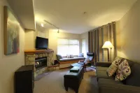 Lake Placid Lodge by Whistler Retreats - 3-Star